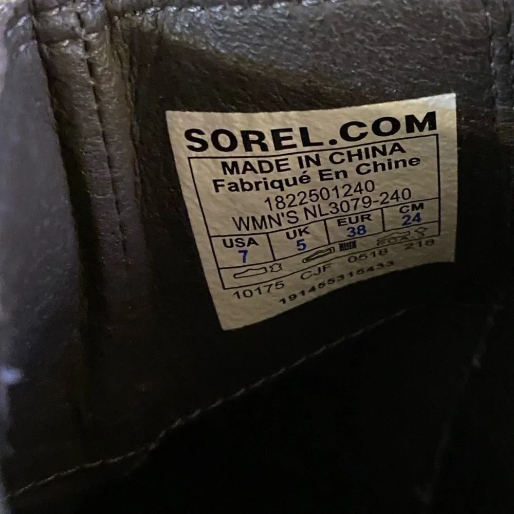 Sorel Lola Chelsea Boot Tan Size 7